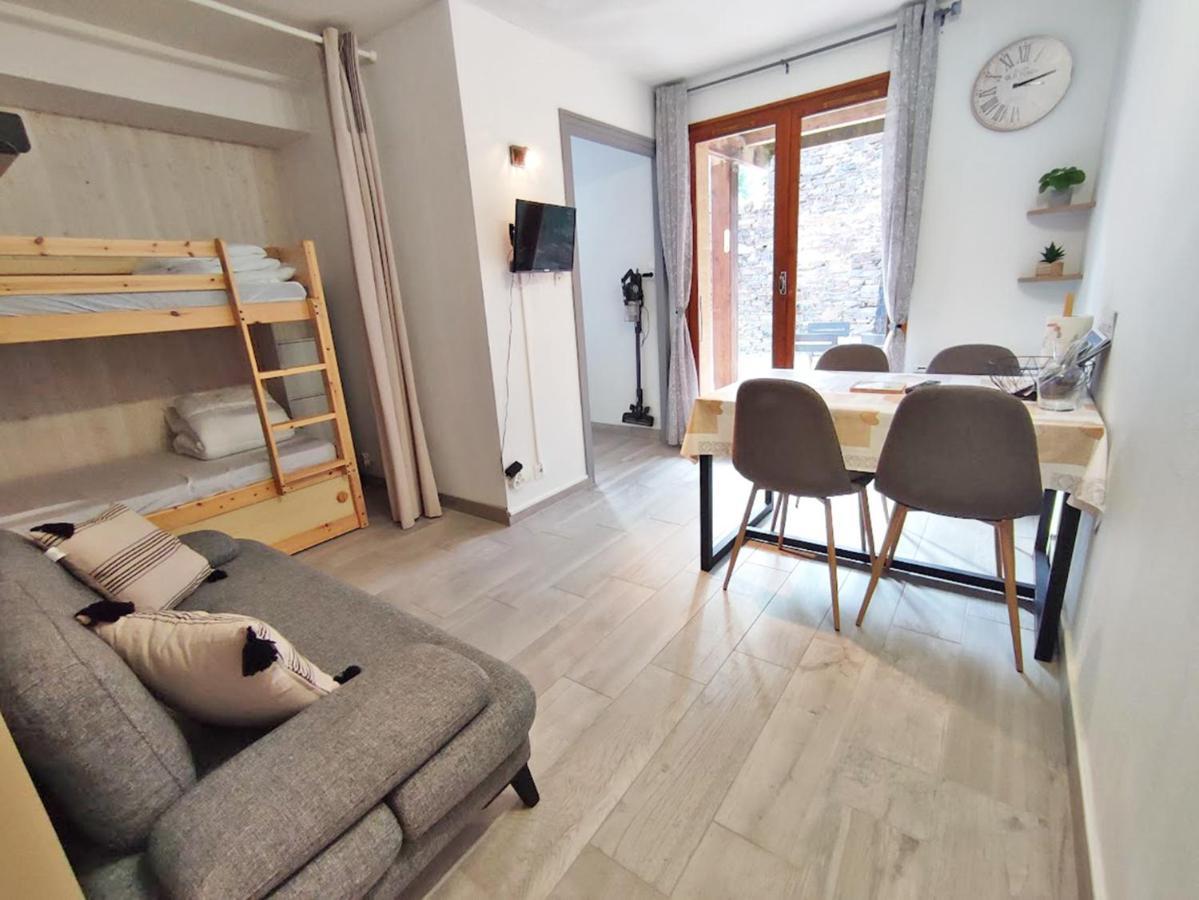 Le Reflet Des Montagnes, Studio, Centre Luchon, 4 Personnes Bagneres-de-Luchon Экстерьер фото